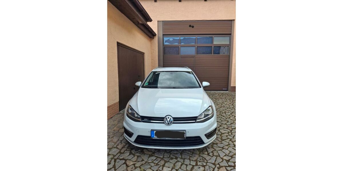 VW Golf 143.000 km 11.000 &euro; Liebschütz 04758