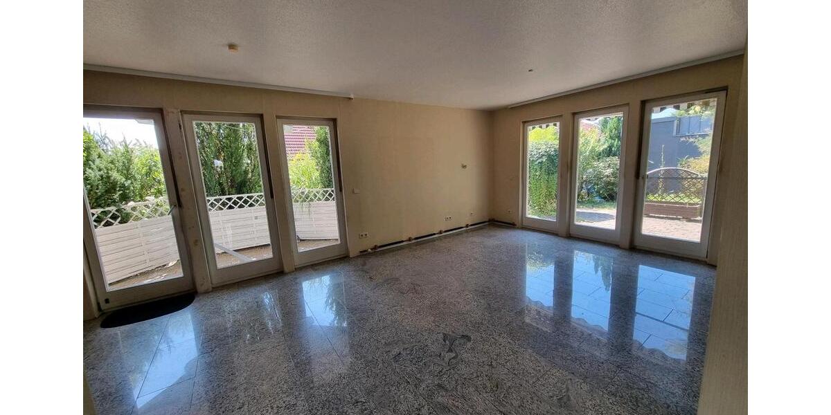 Einfamilienhaus Obersulm - 7 Zimmer, 207 m&sup2;, 550.000&euro; | Angebot:24836768