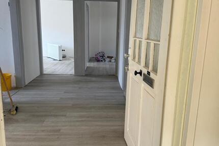 Wohnung Ettenheim - 3 Zimmer, 85 m&sup2;, 1.350&euro; | Angebot:24795748