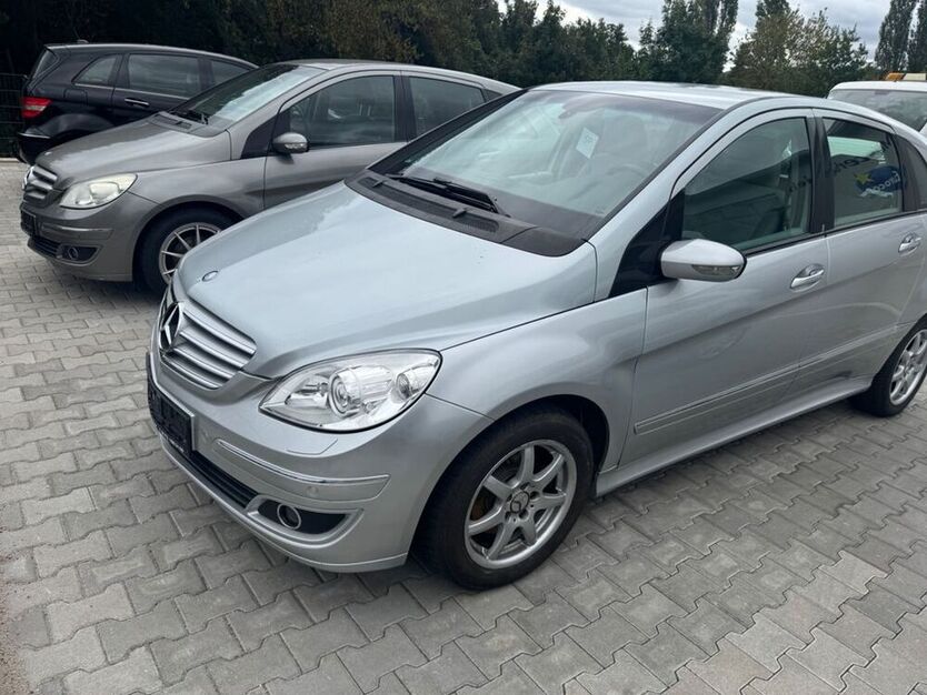 B 200