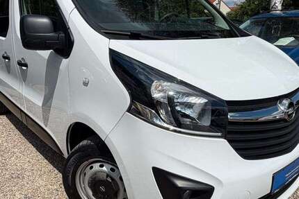 Opel Vivaro 175.468 km 14.490 &euro; Berlin 13089