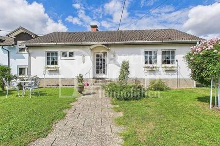 Charmante Liegenschaft in Merchweiler - mit Garage, Garten, Terrasse und idyllischem Ausblick 4 zimmer