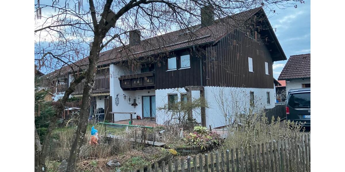 Reihenhaus Hohenlinden - 7 Zimmer, 165 m&sup2;, 2.400&euro; | Angebot:26682505