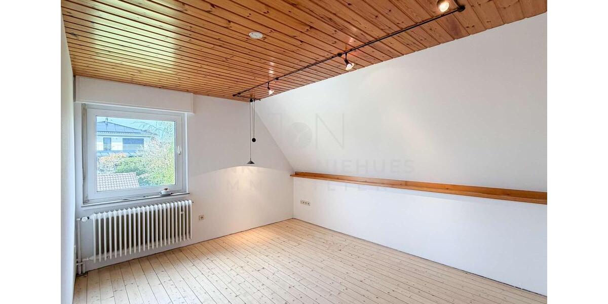 Einfamilienhaus Steinhagen - 6 Zimmer, 120 m&sup2;, 1.200&euro; | Angebot:26293079