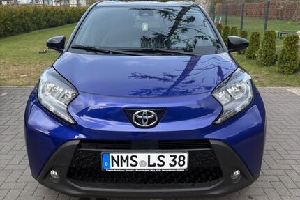 Toyota Aygo (X) 9.600 km 22.400 &euro; Neumünster 24524