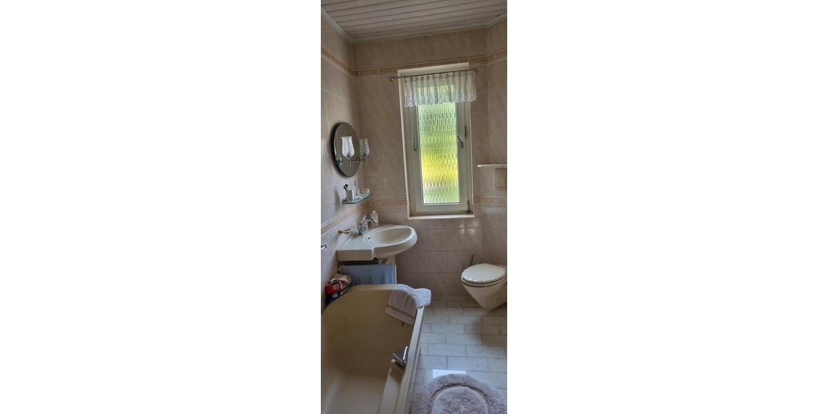 Einfamilienhaus Warburg - 6 Zimmer, 153 m&sup2;, 219.000&euro; | Angebot:26540485