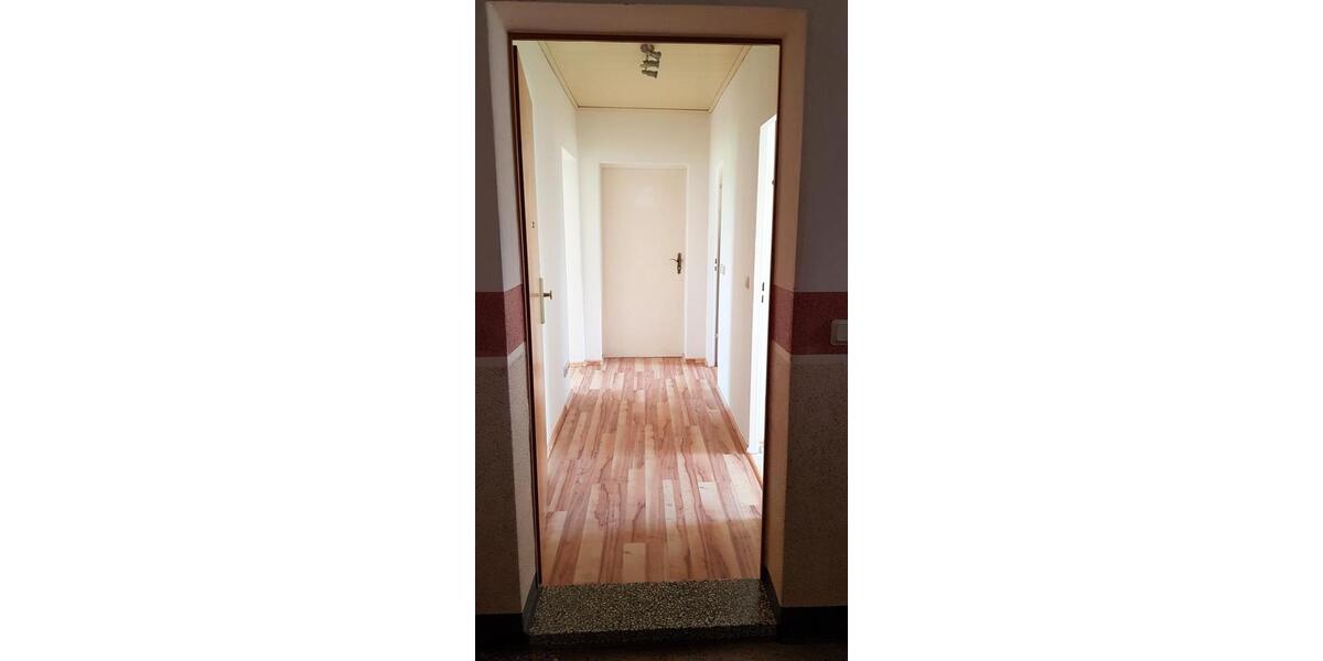 Erdgeschoßwohnung Seifhennersdorf - 3 Zimmer, 62 m&sup2;, 43.900&euro; | Angebot:26975214