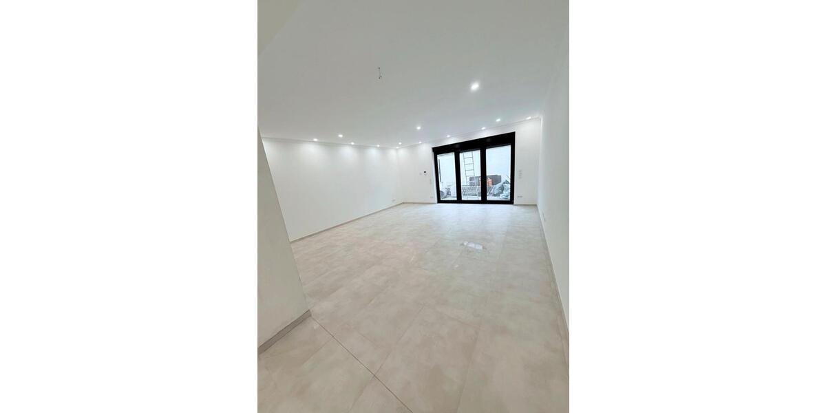 Erdgeschoßwohnung Wuppertal Elberfeld - 2 Zimmer, 82 m&sup2;, 850&euro; | Angebot:26025016