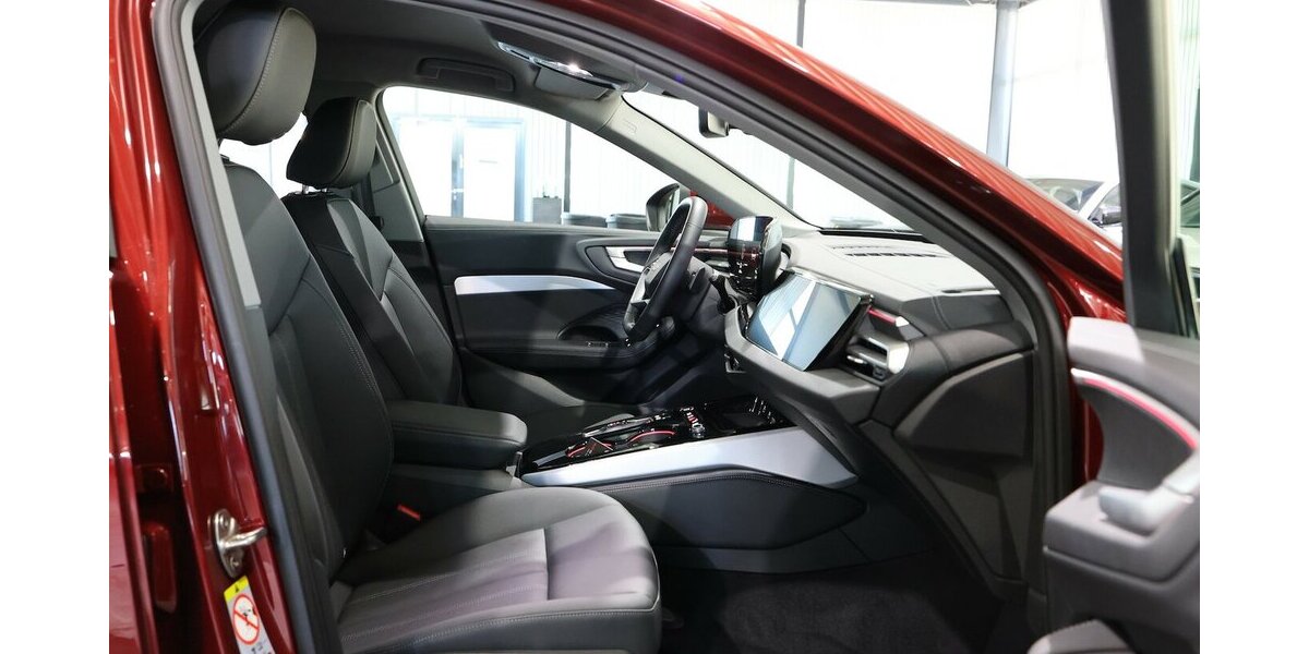 Audi A5 Avant 2.0 TFSI TECH-PLUS / TOLLES FAHRZEUG / 11.000 km 44.444 &euro; Hamm 59077