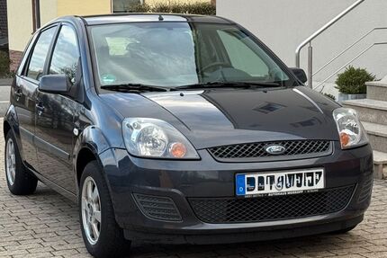 Ford Fiesta 102.000 km 2.200 &euro; Bitburg 54634