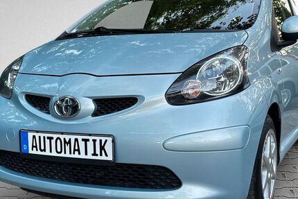 Toyota Aygo (X) 80.000 km 5.750 &euro; Berlin 14163