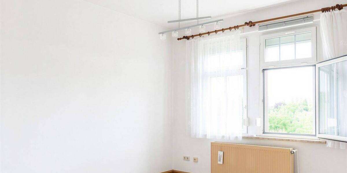 Etagenwohnung Greiz - 4 Zimmer, 112 m&sup2;, 105.000&euro; | Angebot:26902528