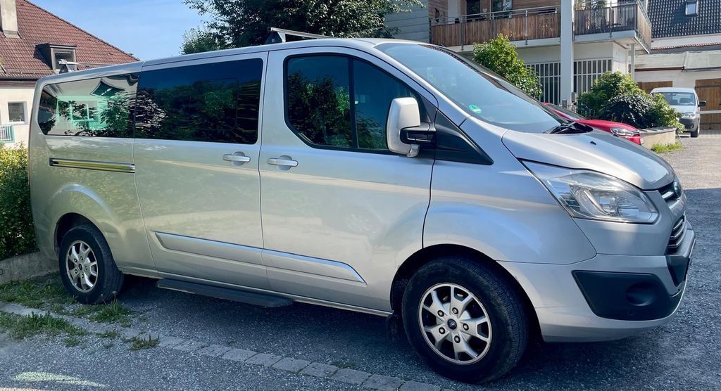 Ford Tourneo Custom 190.000 km 12.600 € Rosenheim 83022