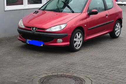 Peugeot 206 170.000 km 600 &euro; Dinslaken 46537
