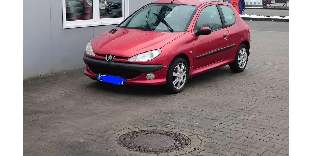 Peugeot 206 170.000 km 700 &euro; Dinslaken 46537