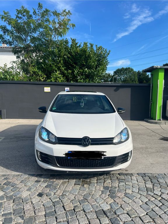 VW Golf 164.000 km 9.499 € Forbach 76596