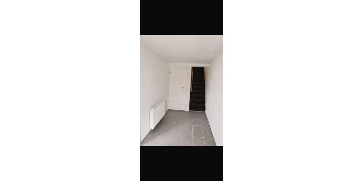 Doppelhaushälfte Höxter - 3 Zimmer, 110 m&sup2;, 1.250&euro; | Angebot:25834984