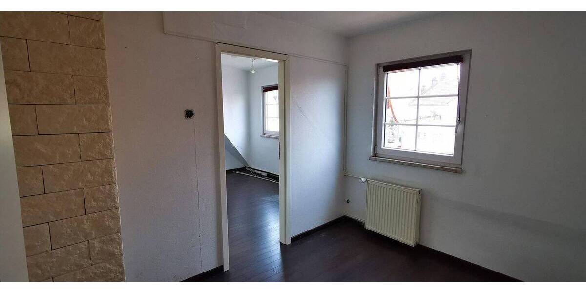 Etagenwohnung Pirmasens Innenstadt - 2 Zimmer, 80 m&sup2;, 149.900&euro; | Angebot:26418071