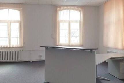 Großzügige Büroeinheit zimmer