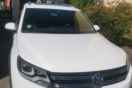 VW Tiguan 96.000 km 14.900 € Bad Hersfeld 36251