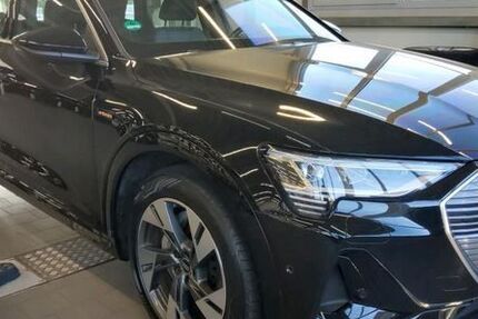 Audi e-tron 32.106 km 33.990 &euro; Schüttorf 48465