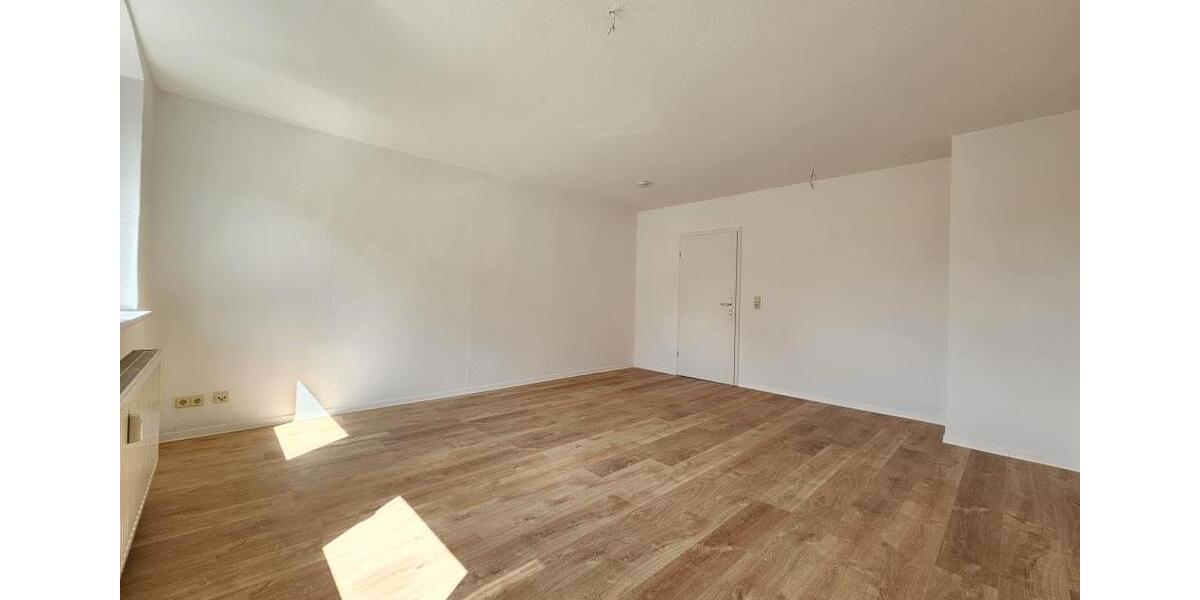 Dachgeschoßwohnung Aue-Bad Schlema Bad Schlema - 3 Zimmer, 84 m&sup2;, 260&euro; | Angebot:26251360