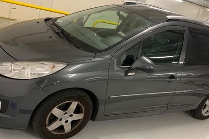 Peugeot 207 65.351 km 4.000 &euro; München 81543