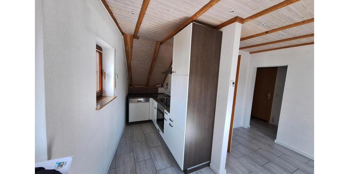 Dachgeschoßwohnung Niefern-Öschelbronn Öschelbronn - 1 Zimmer, 27 m&sup2;, 506&euro; | Angebot:26386630