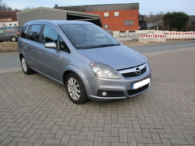 Opel Zafira 220.000 km 2.550 &euro; Ibbenbueren 49477