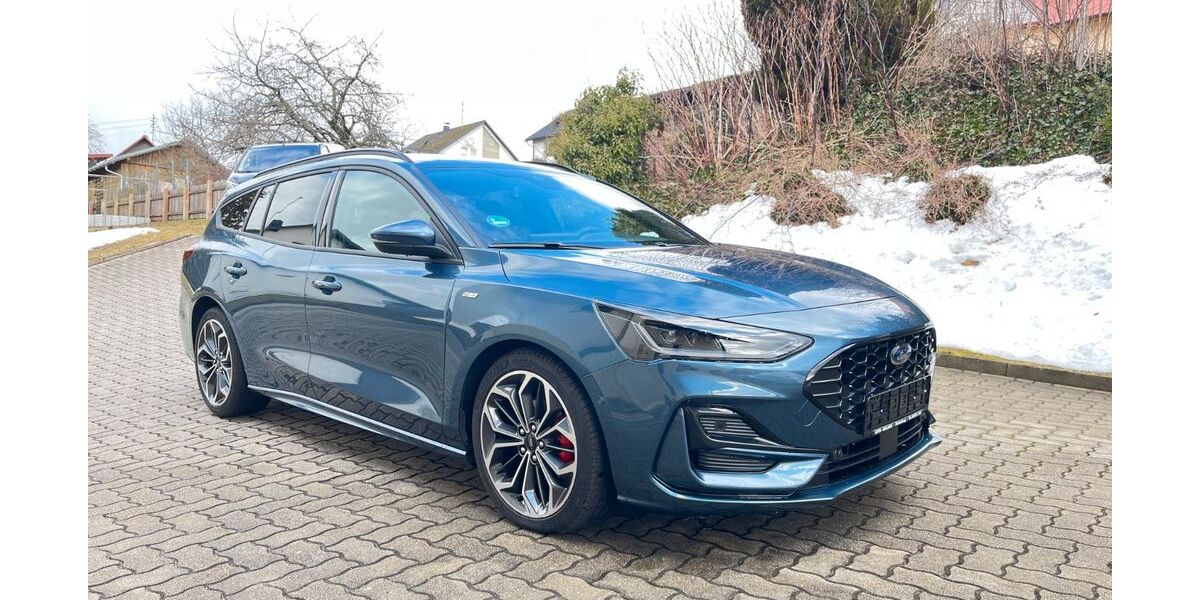 Ford Focus 17.750 km 24.990 &euro; Fichtelberg 95686