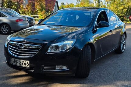 Opel Insignia 94.900 km 9.450 &euro; Berlin 13627