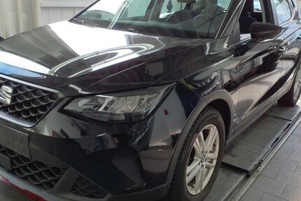 Seat Arona 91.772 km 14.300 &euro; Burghaun 36151