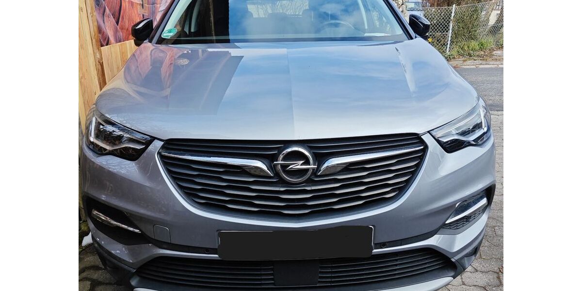 Opel Grandland (X) 70.711 km 12.900 &euro; Gauting 82131