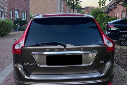 Volvo XC60 185.000 km 15.100 &euro; Neuss 41472
