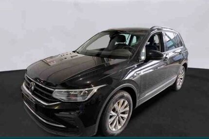 VW Tiguan 71.300 km 26.490 € Leuna 06237
