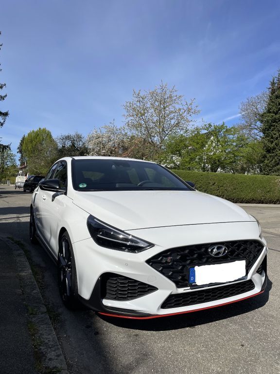 i30