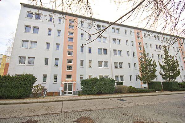 Etagenwohnung Halle (Saale) Trotha - 2 Zimmer, 39 m&sup2;, 280&euro; | Angebot:26904219