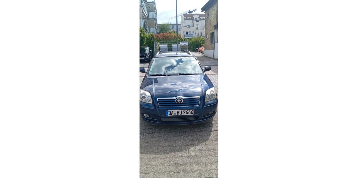 Toyota Avensis 173.752 km 3.500 &euro; Griesheim 64347