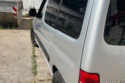 Citroen Berlingo 100.000 km 3.100 &euro; Frankfurt am Main 65936