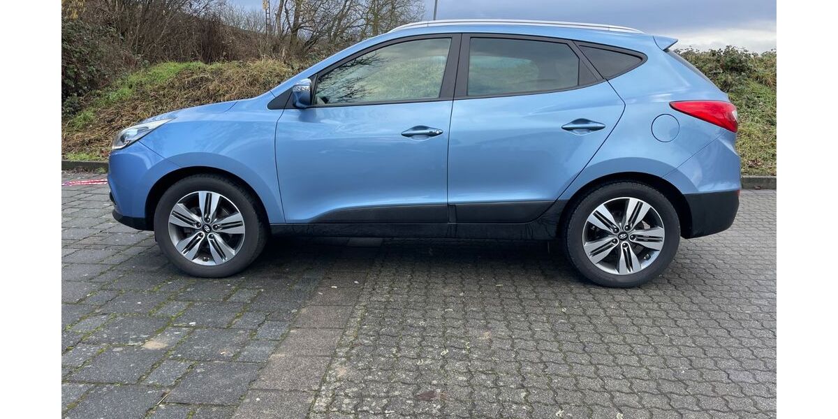 Hyundai ix35 128.435 km 9.950 &euro; Niederdorfelden 61138