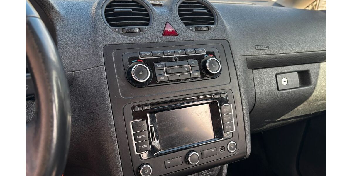 VW Caddy Maxi 322.510 km 5.990 &euro; Göda 02633