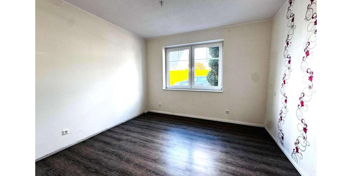 Mehrfamilienhaus, Wohnhaus Rheda-Wiedenbrück Wiedenbrück - 8 Zimmer, 212 m&sup2;, 2.300&euro; | Angebot:26266275