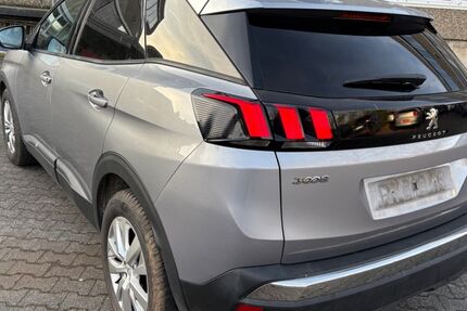 Peugeot 3008 159.892 km 12.257 &euro; Frankfurt am Main 60389
