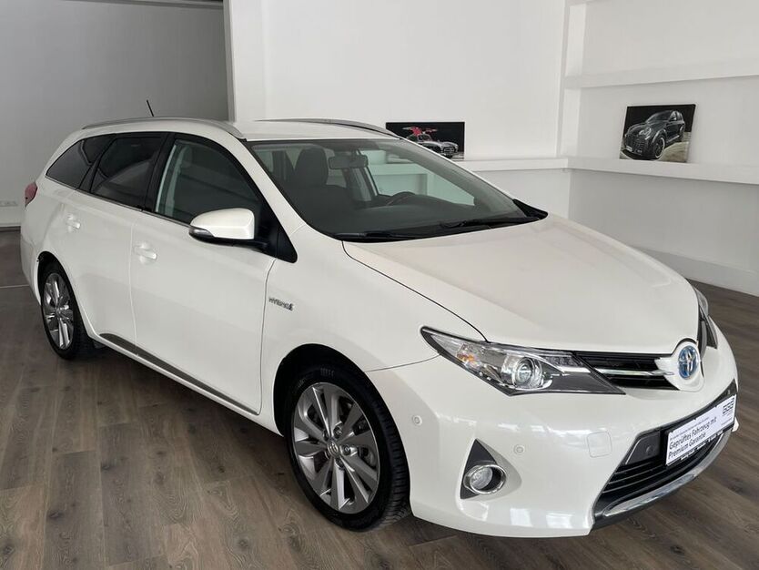 Auris