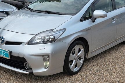 Toyota Prius 98.677 km 11.999 &euro; Berlin 13589