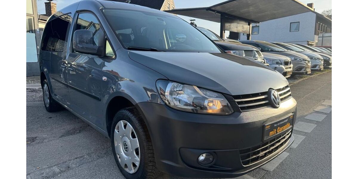 VW Caddy Maxi 104.000 km 13.850 &euro; München 81825