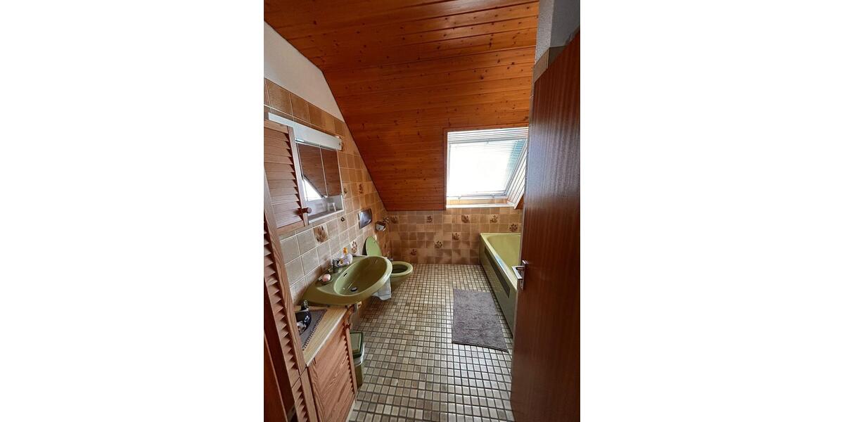 Dachgeschoßwohnung Lingen (Ems) - 3 Zimmer, 70 m&sup2;, 750&euro; | Angebot:26689002