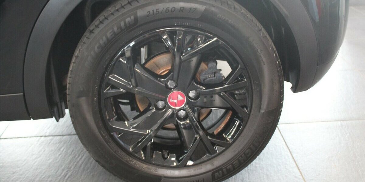 Citroen DS3 Crossbach E-Tense Performance Line 37.375 km 14.980 &euro; Euskirchen 53881