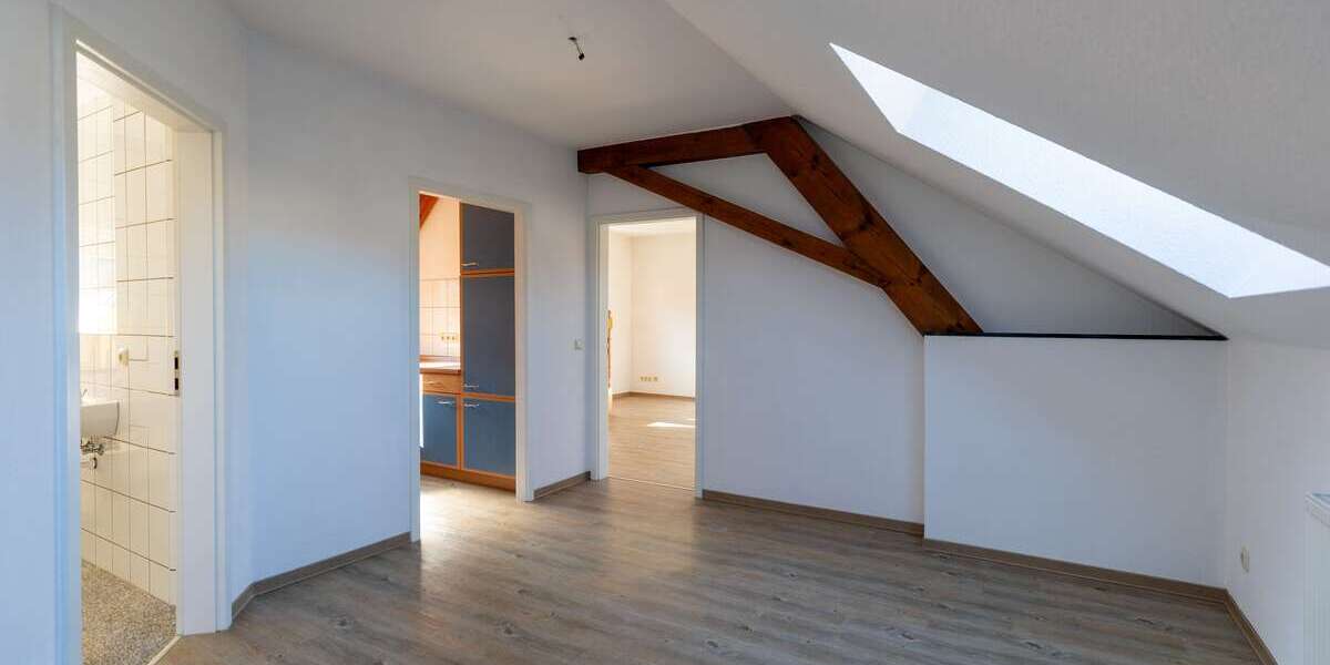 Etagenwohnung Bautzen - 2.5 Zimmer, 72 m&sup2;, 110.000&euro; | Angebot:25512082