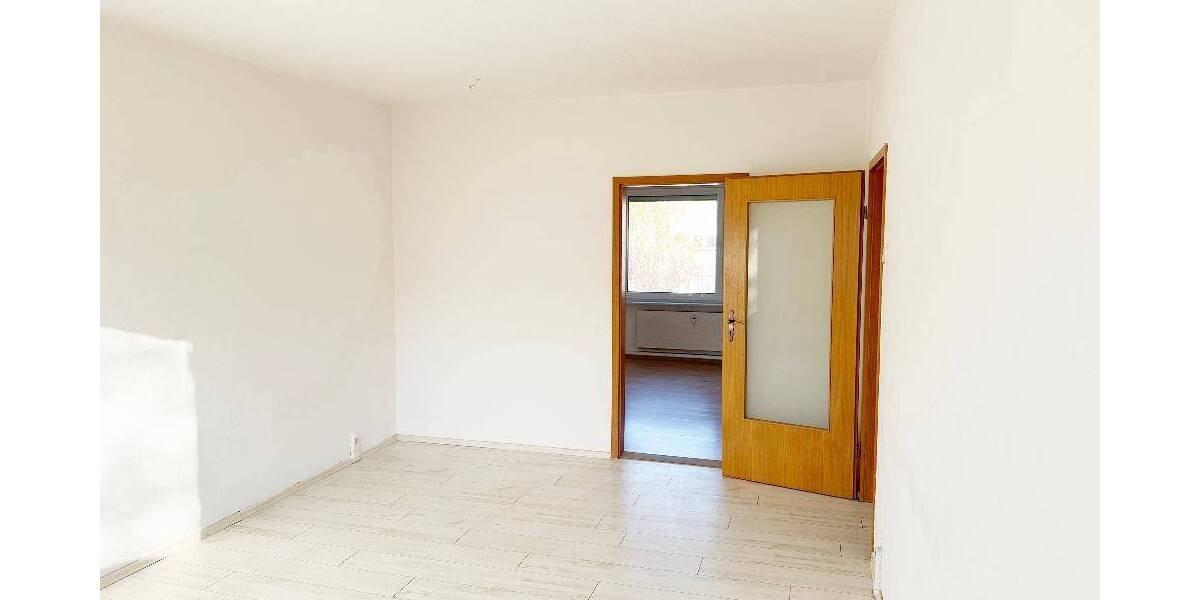 Etagenwohnung Zeithain - 3 Zimmer, 57 m&sup2;, 30.000&euro; | Angebot:25692162